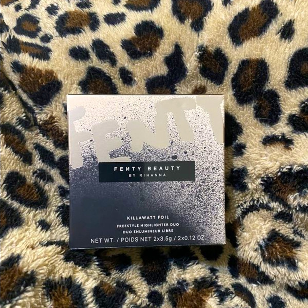 Fenty Beauty by Rihanna highlighter